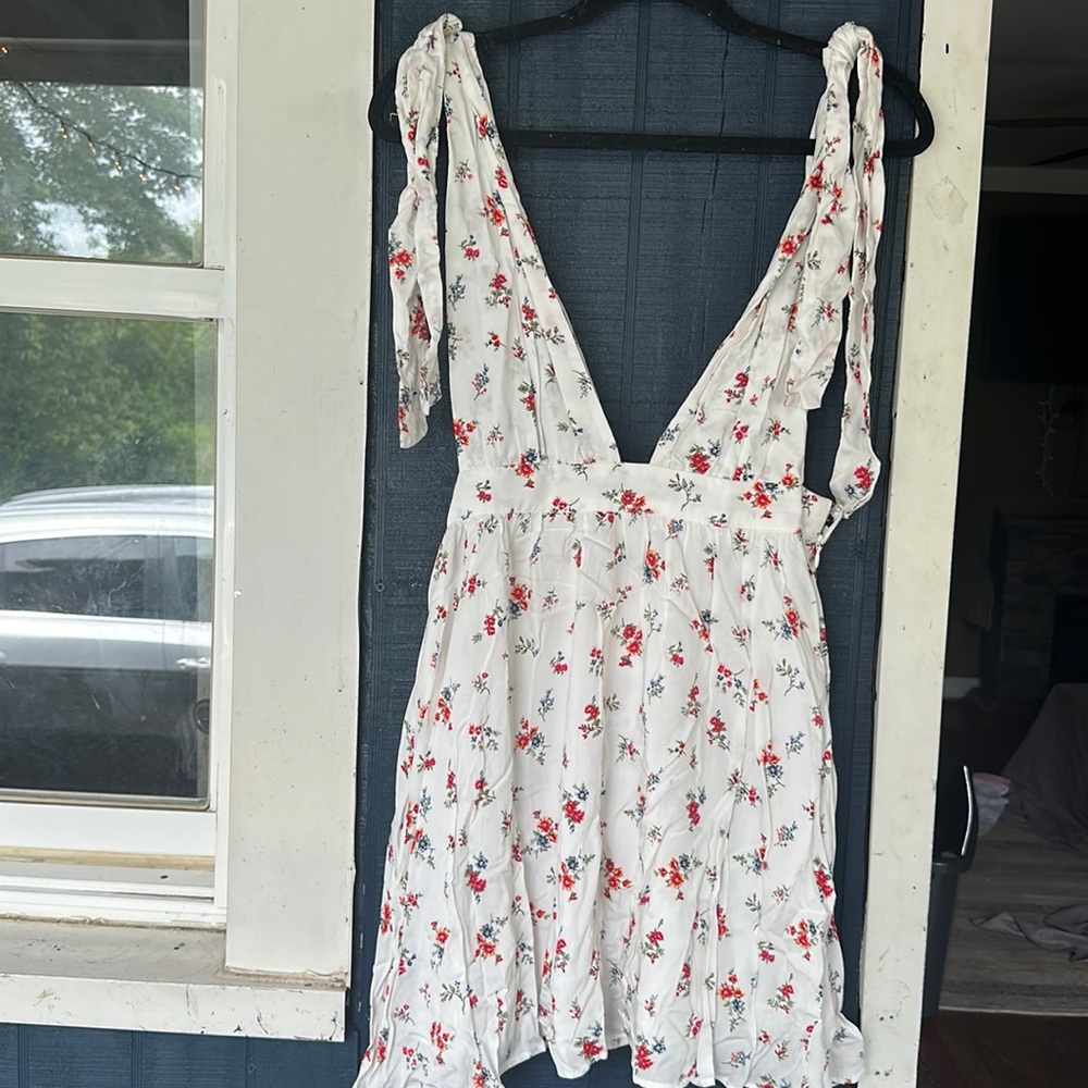 White floral mini dress